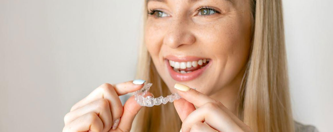 img-chawlaorthodontics-treatment-invisalign-teen-02