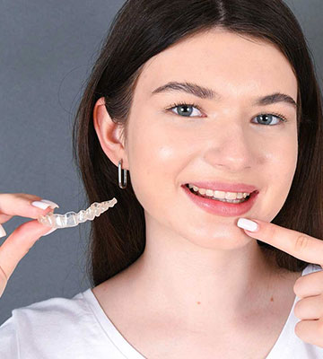 img-chawlaorthodontics-treatment-invisalign-teen-03
